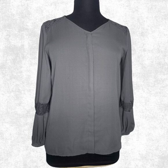 APT. 9 Gray Lace Detail Blouse – Size Large - Picture 2 of 6